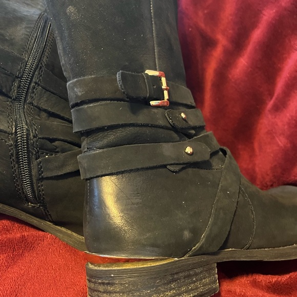 Steve Madden Albany Black upper leather boots silver buckle sz 9 - Picture 4 of 8